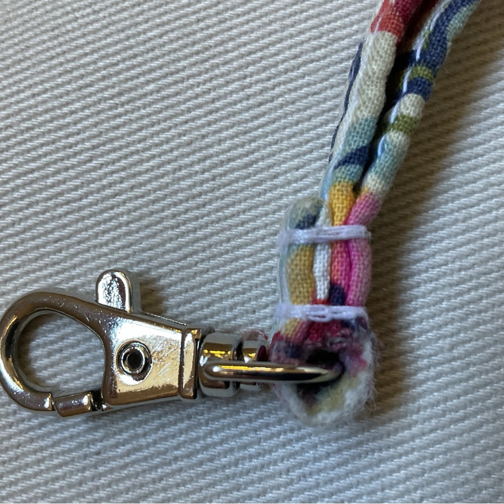 Vera Bradley Lanyard in Retired Pattern Hope Garden - Picture 2 of 3
